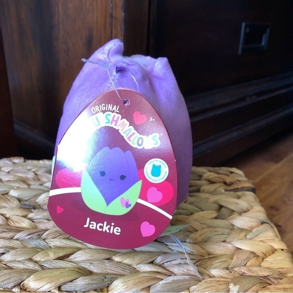 Squishmallows Valentine's Day Jackie the Tulip (first to market) in size 5” - Picture 4 of 7